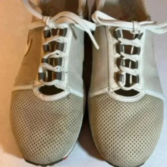 Nike Air Ladies Summer Light Cream And white Mesh Rubber Spike Golf Shoes Size 8 - Picture 5 of 9